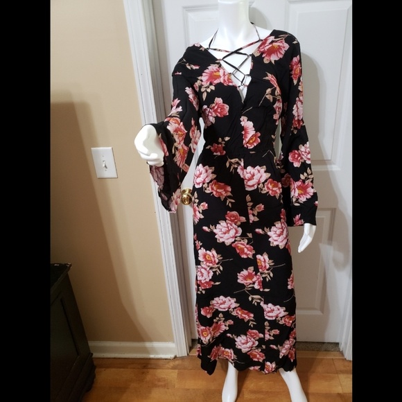 Forever 21 Dresses & Skirts - Summer floral dress
